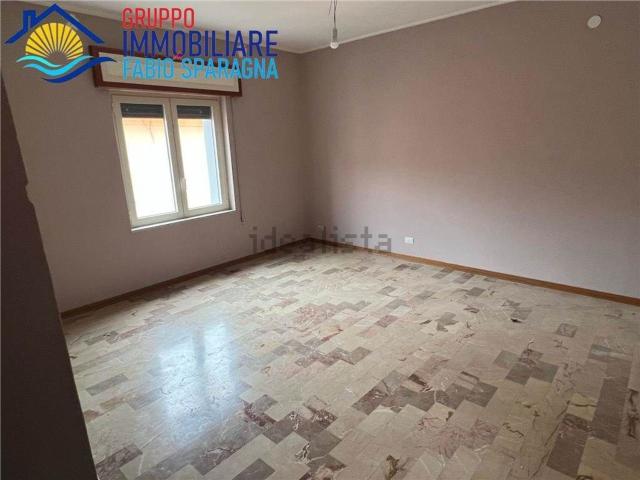 Appartamento in vendita di 177 m² in Via Gabriele D&apos Annunzio