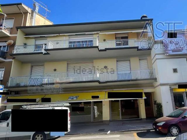 Appartamento in vendita di 177 m² in Via Giuseppe Mazzini, 62