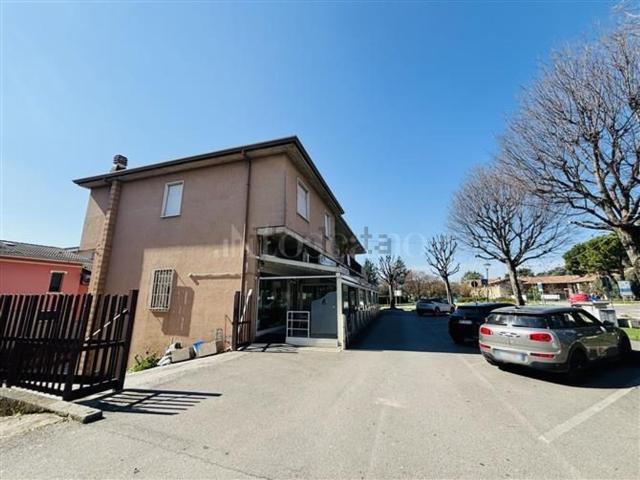 Appartamento in vendita di 177 m² in Via Dante Alighieri