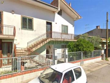 Appartamento in vendita di 177 m² in Via la Pira, 8