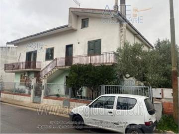 Appartamento in vendita di 177 m² in Via la Pira, 8