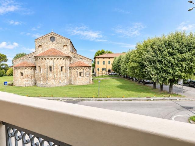 Appartamento in vendita di 177 m² in Via Livornese