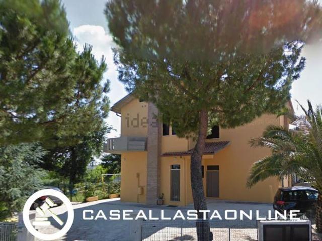 Appartamento in vendita di 177 m² in Via San Giacomo della Marca