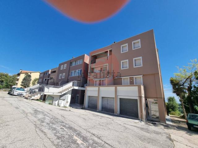 Appartamento in vendita di 177 m² in Via Sapri, 26