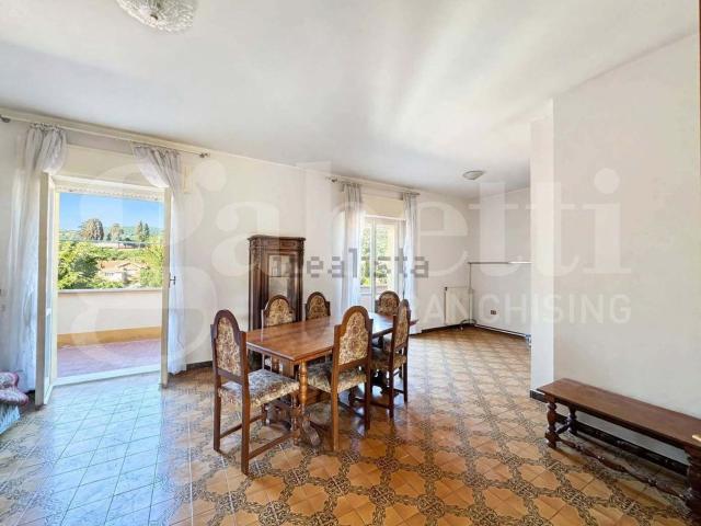 Appartamento in vendita di 177 m² in Via Togliatti