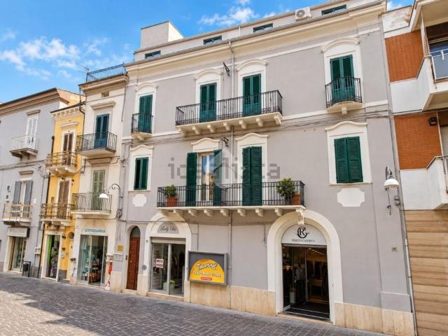 Appartamento in vendita di 177 m² in Corso Vittorio Emanuele, 81