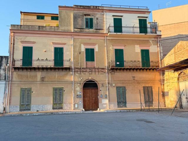 Appartamento in vendita di 177 m² in Piazza Stazione, 20