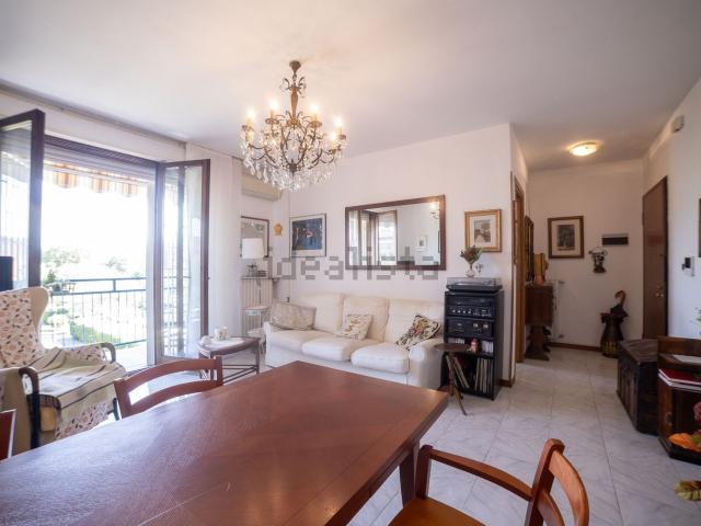 Appartamento in vendita di 178 m² in Via Antonio Gramsci