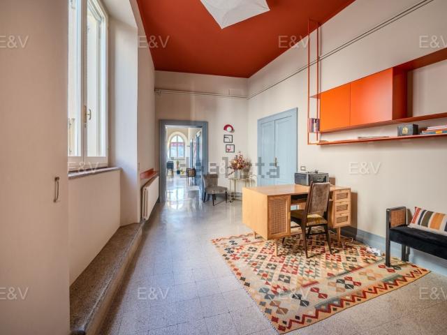 Appartamento in vendita di 178 m² in Via Giuseppe Mazzini