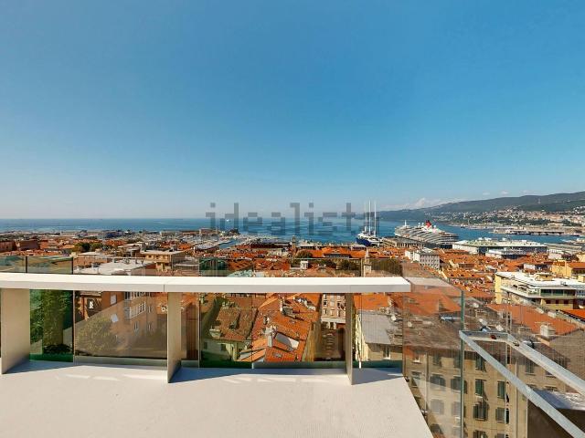 Appartamento in vendita di 178 m² in Via dei Giustinelli, 13