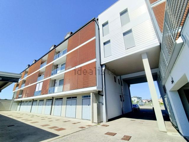 Appartamento in vendita di 178 m² in Via dei Lagunari, 57