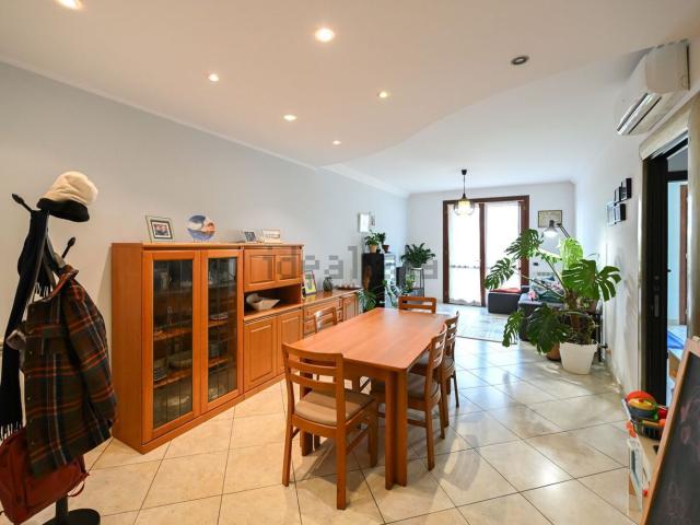 Appartamento in vendita di 178 m² in Via della Costituzione, 176