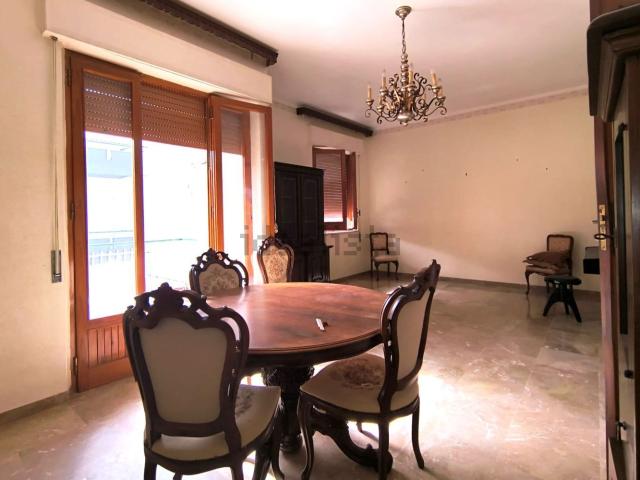 Appartamento in vendita di 178 m² in Via degli Eoli
