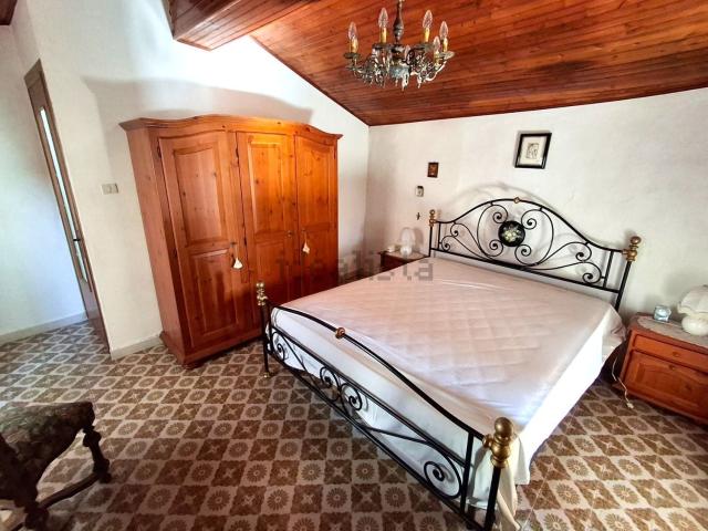 Appartamento in vendita di 178 m² in Via Martiri della Libertà, 9