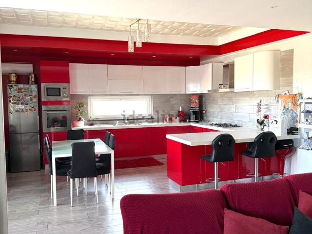 Appartamento in vendita di 178 m² in Via Tiziano