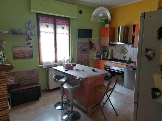 Appartamento in vendita di 178 m² in Viale Emilio Mattucci, 21
