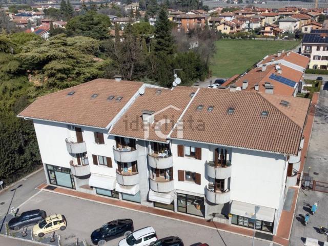 Appartamento in vendita di 178 m² in Viale Ingelheim, 28