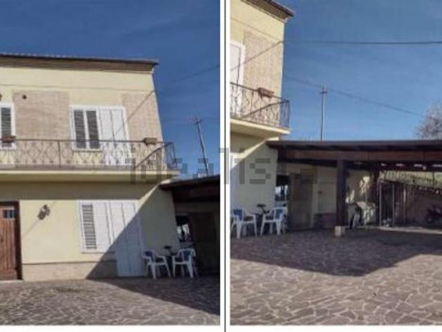 Appartamento in vendita di 178 m² in Contrada Castellarso Tenna