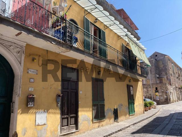 Appartamento in vendita di 179 m² in Via Capodivilla, 89