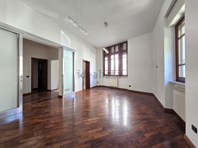 Appartamento in vendita di 179 m² in Via Antonio Pacinotti