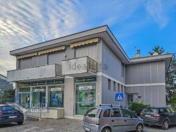 Appartamento in vendita di 179 m² in Via della Resistenza, 1