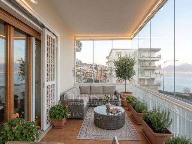 Appartamento in vendita di 179 m² in Via Francesco Petrarca
