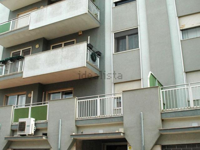 Appartamento in vendita di 179 m² in Via Lizio Idomeneo, 70