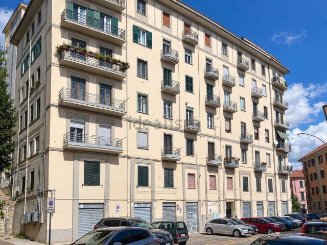 Appartamento in vendita di 179 m² in Via Manhes, 22