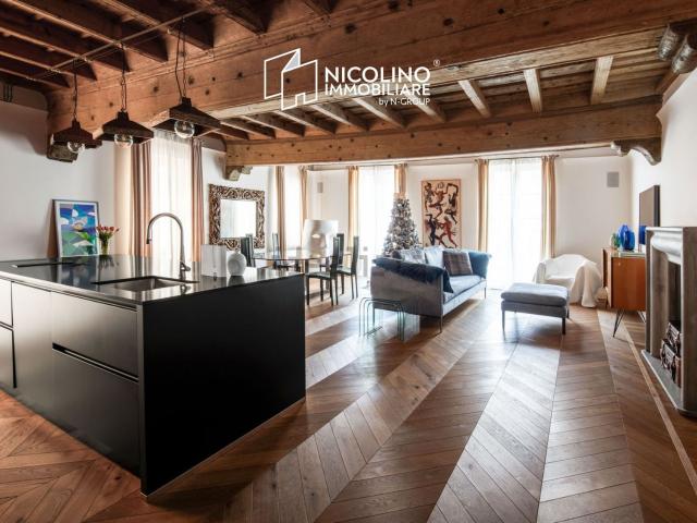 Appartamento in vendita di 179 m² in Via Roma, 10