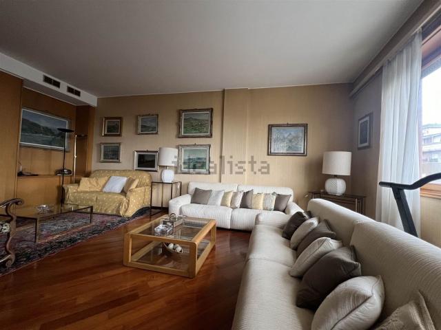 Appartamento in vendita di 180 m²