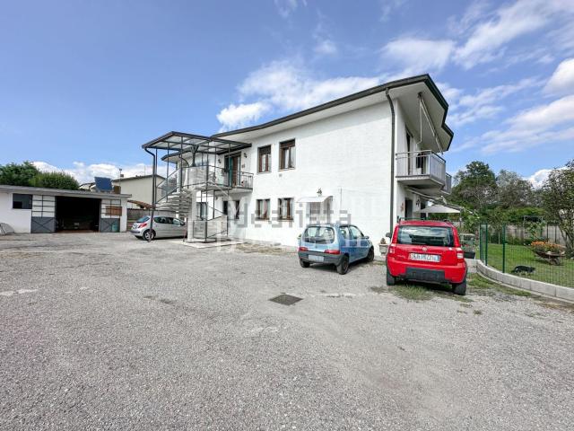 Appartamento in vendita di 180 m² in Via Como, 71