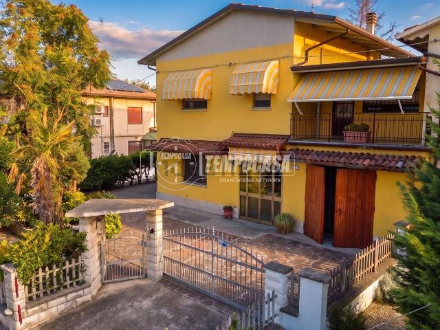 Appartamento in vendita di 180 m² in Via Correggio, 545