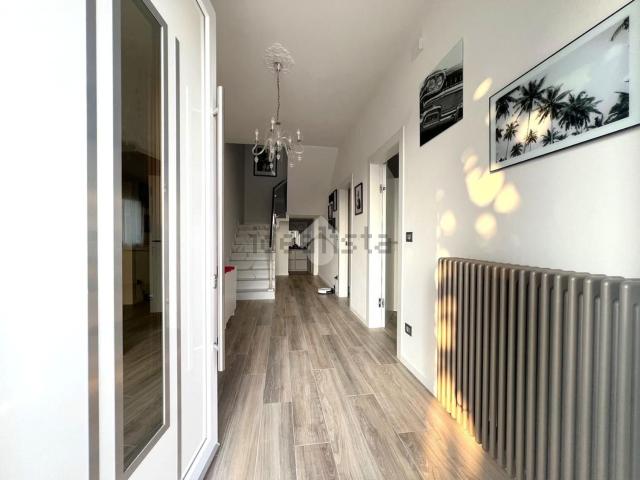 Appartamento in vendita di 180 m² in Via Carpane, 1