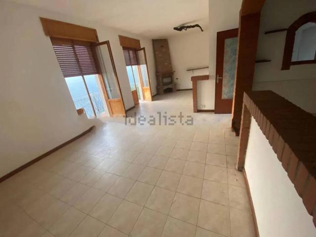 Appartamento in vendita di 180 m² in Via Casa dei Frati