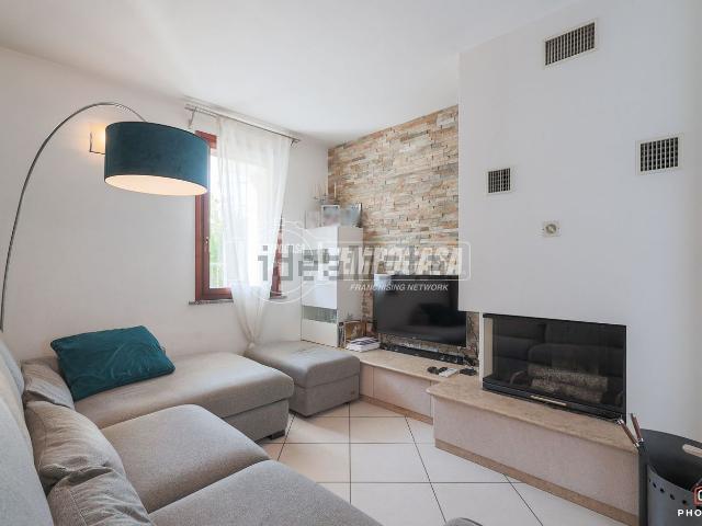 Appartamento in vendita di 180 m² in Via Casette