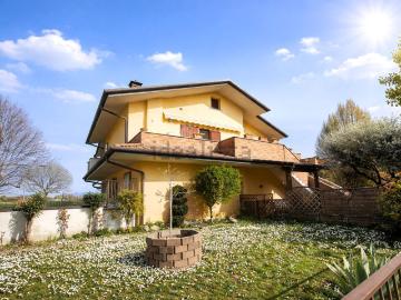 Appartamento in vendita di 180 m² in Via Casolini, 19
