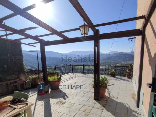 Appartamento in vendita di 180 m² in Via Castello