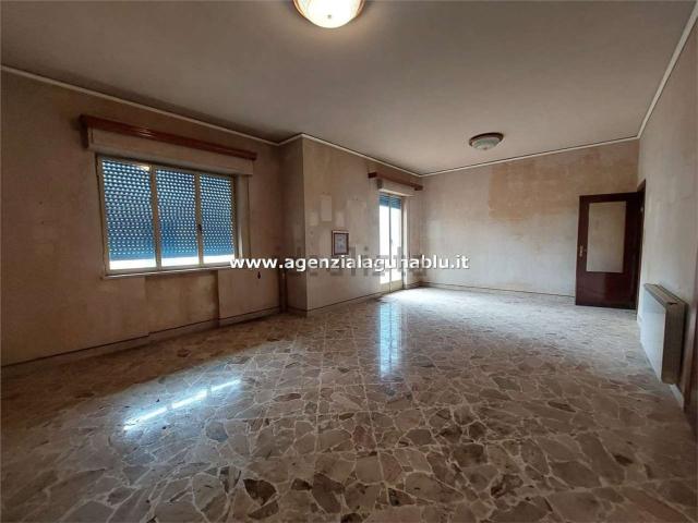 Appartamento in vendita di 180 m² in Via Castelvetrano