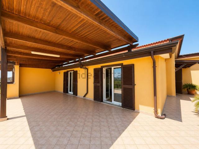 Appartamento in vendita di 180 m² in Via Circumvallazione Esterna, 225