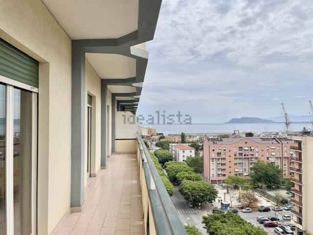 Appartamento in vendita di 180 m² in Via Ammiraglio Rizzo