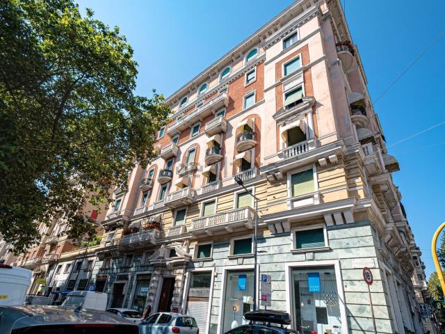 Appartamento in vendita di 180 m² in Via Antonio Cecchi
