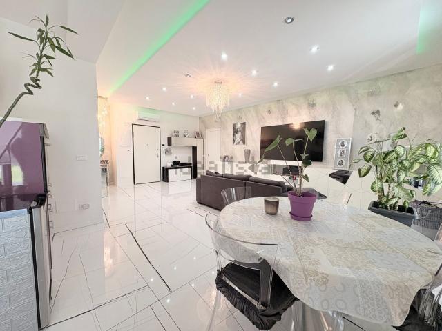 Appartamento in vendita di 180 m² in Via Andrea Costa