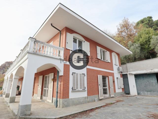 Appartamento in vendita di 180 m² in Via Barbara Allason, 60
