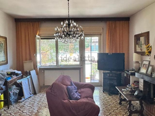 Appartamento in vendita di 180 m² in Via Braccianese Claudia, 58