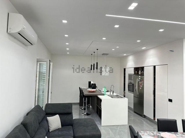 Appartamento in vendita di 180 m² in Via G. Romagnosi, 10