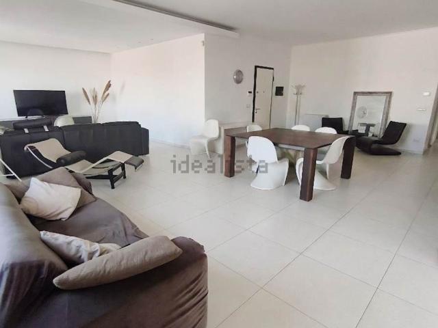 Appartamento in vendita di 180 m² in Via Giovanni Boccaccio