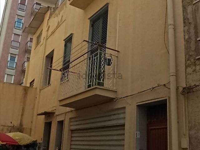 Appartamento in vendita di 180 m² in Via Guglielmo Marconi