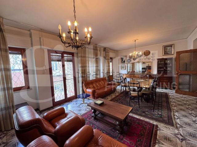 Appartamento in vendita di 180 m² in Via Don Orione, 10