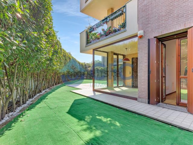 Appartamento in vendita di 180 m² in Via don Silvio Coira, 8