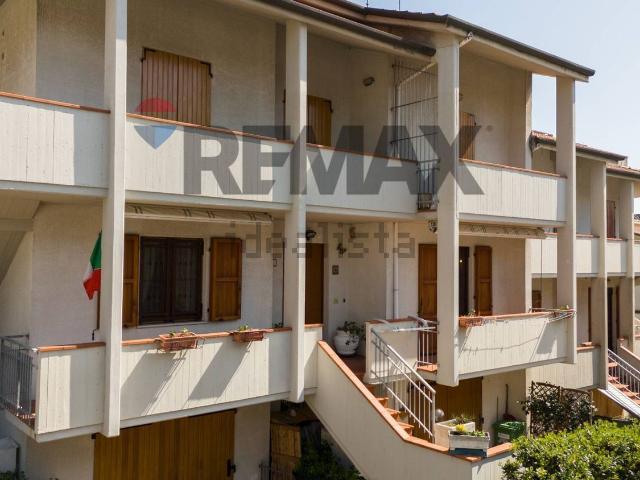 Appartamento in vendita di 180 m² in Via dei Mandorli, 22